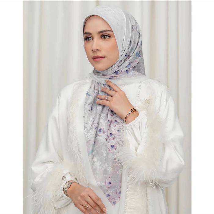 EDERRA SERIES BY BUTTONSCARVES
