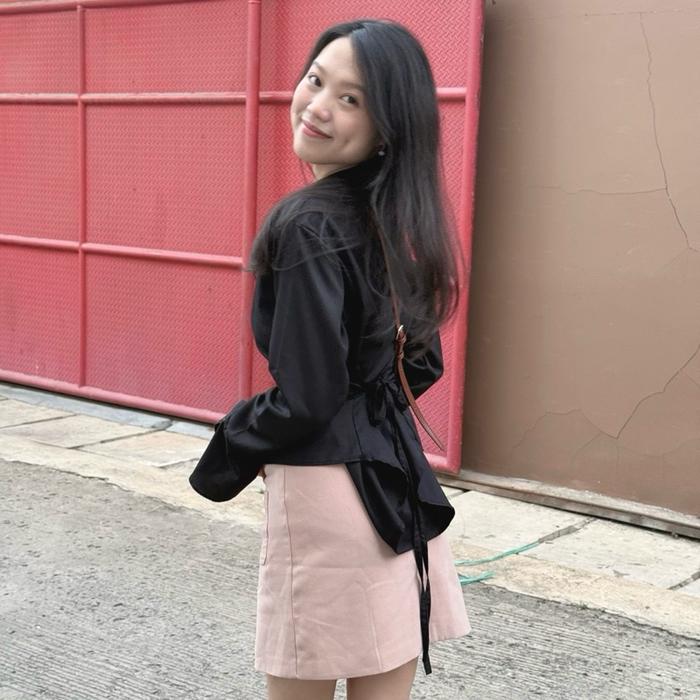 MERAYU / LILY SHIRT - Kemeja Fitted Wispie Wanita Hitam/Black