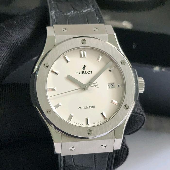 Jam Tangan Hublot Classic Fusion 42 White Fullset 2022 Like New