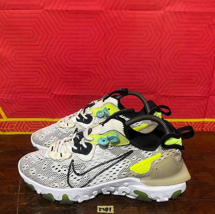 Sepatu second ori nike react vision size 40,5