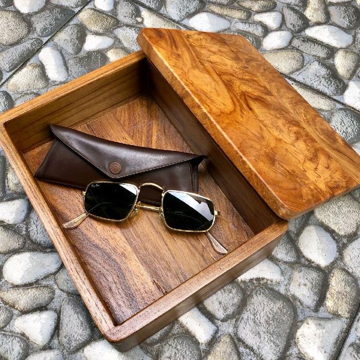 B&L Ray Ban Artdeco USA RB3957 Julie Sunglasses