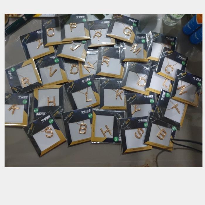 Kalung Inisial Huruf I H Y Carendelano Ubs Alpha Bold Emas Asli 375