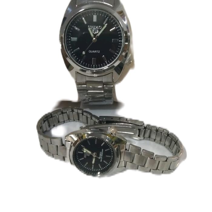 jam tangan pasangan pria dan wanita yg sangat bagus cocok utk berpasangan