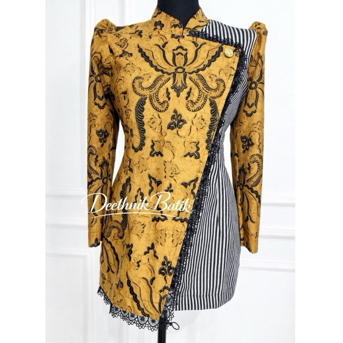 Baju batik wanita model janggan batik lawasan mix lurik prasojo aplikasi renda bordir