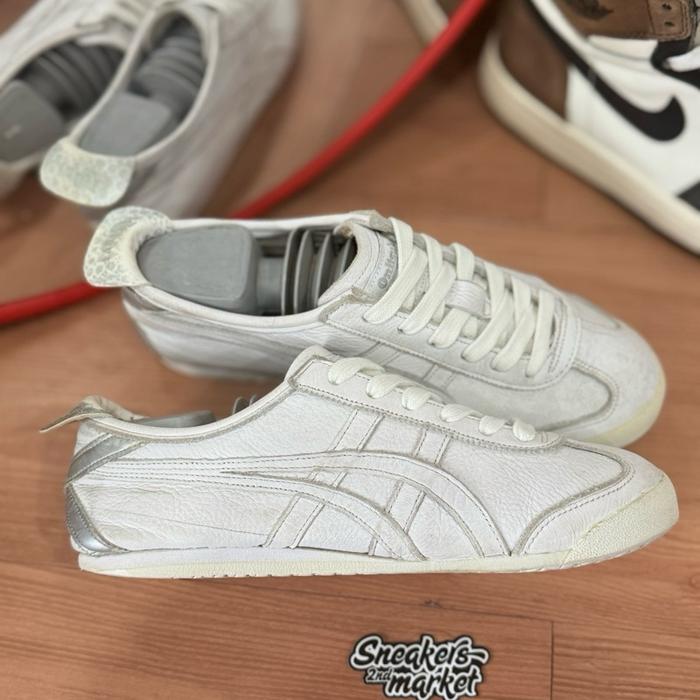 Onitsuka triple white silver metallic wmns casual original murah - sneakers second market