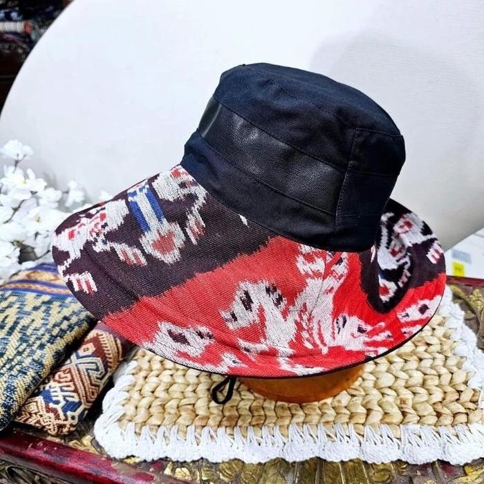 Kriyamoda Tenun - TOPI PANTAI ETNIK TENUN NTT KULIT ASLI