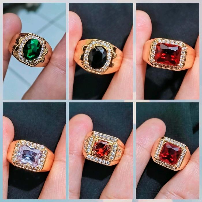 Cincin pria dengan mata zircon berlapis emas