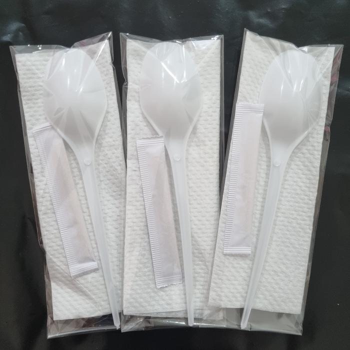 Safitiri Sendok Garpu Plastik Set Catering 50 Set (Tissue + Tusuk Gigi) Plastik Steril Makanan Set
