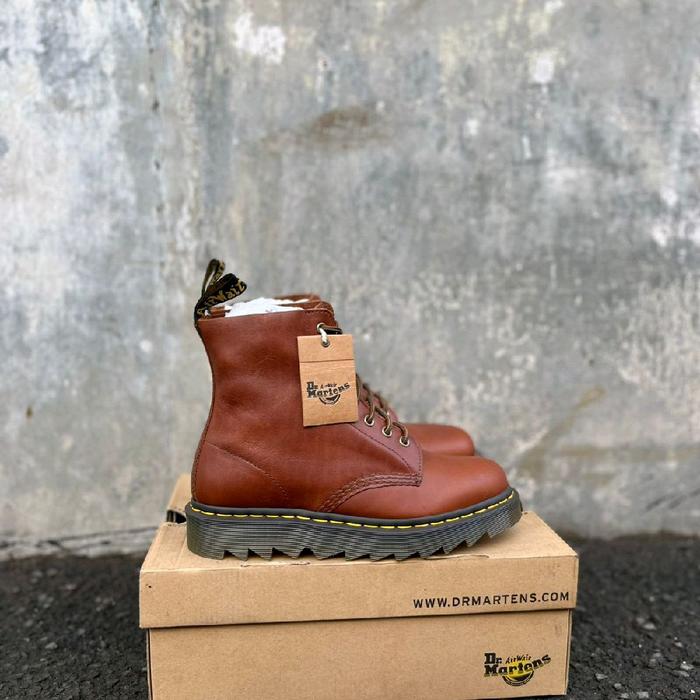 Dr Martens 1460 Pascal Ziggy TAN LUXOR Sepatu Boots Pria Kulit Asli Kualitas Premium