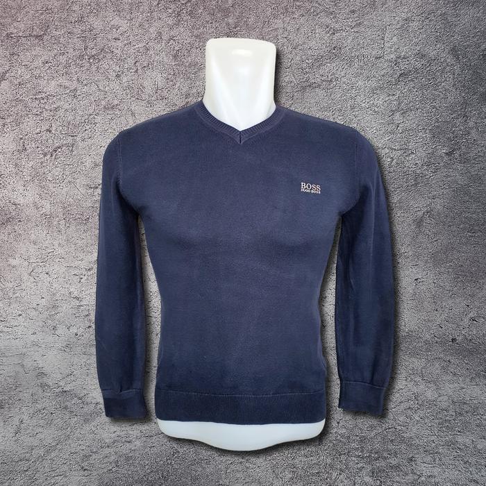 Baju Kaos Sweater Wanita / Anak HUGO BOSS - Size S / Lebar Dada 42 cm - Original - Second