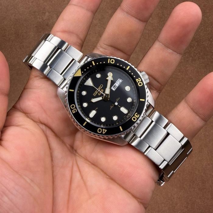 JAM TANGAN PRIA SEIKO 5 AUTOMATIC SBSA007 JDM BLACK GOLD 4R36 07G0 RARE