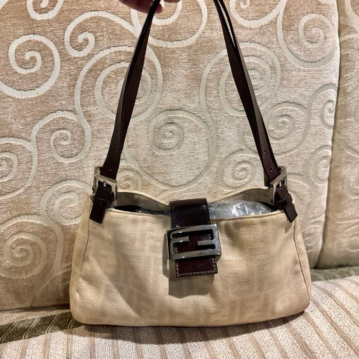 Preloved Fendi Mamma Baguette