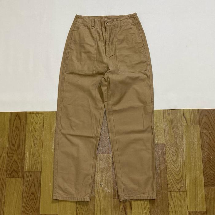 GU uniqlo fatigue chino pants