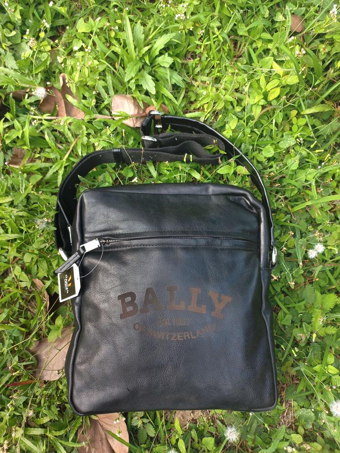 Tas Slempang Bal*y Kulit hitam Stylish