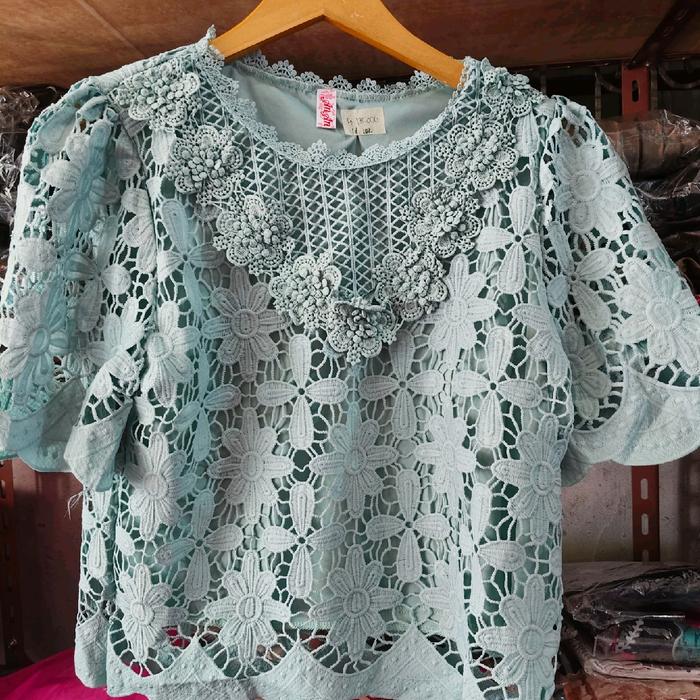 Atasan Brokat Pendek Model Terbaru untuk Wanita - Baju