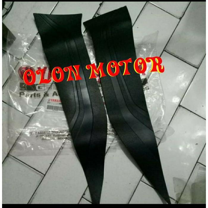 KARPET PIJAKAN KAKI SEPASANG AEROX 155 ORIGINAL YAMAHA