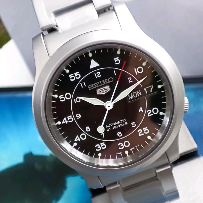 SEIKO 5 SNK809K1 AUTOMATIC 21jewels BLACK PRIA MILITARY DISCONTINUE stainless steel bracelet NOS