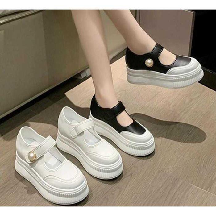 NEW Sepatu Wanita Sol Tinggi Kancing Mutiara Hitam Putih