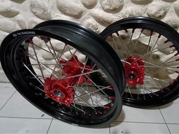 Velg Supermoto CRF150 Velg Set Supermoto CRF150 VELG TK TROMOL CNC