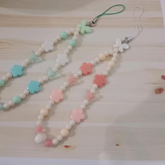 gantungan hp lucu/ strap hp manik manik