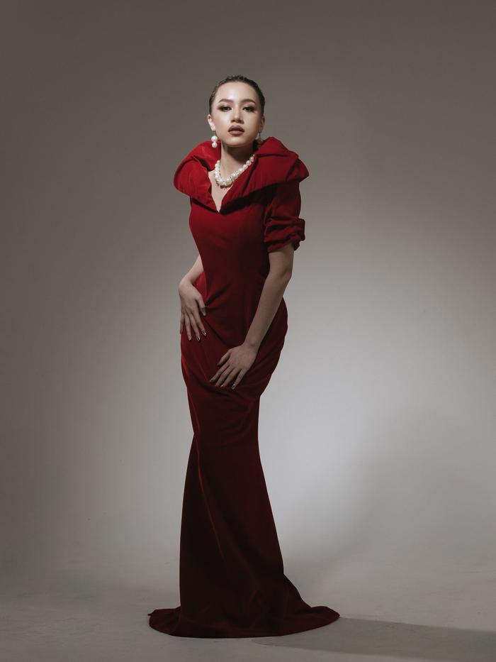 Clea the Label - Dress Wanita Red Velvet Couture