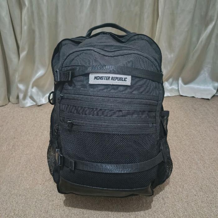 Tas ransel Monster Republic hitam