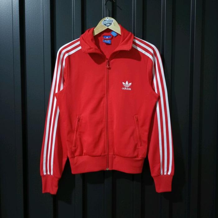 Adidas TrackTop Biglogo Merah Jaket Olahraga Pria Wanita dengan Desain Modern dan Nyaman