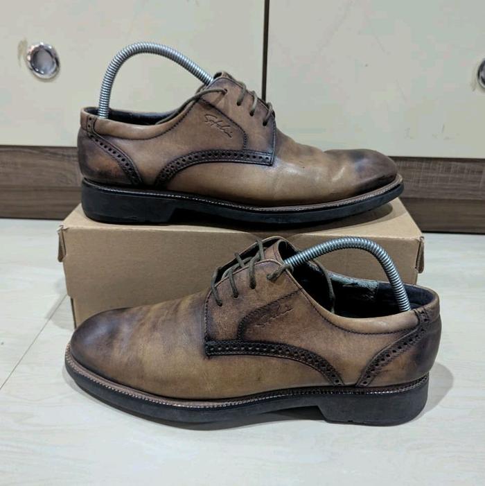 SEPATU KULIT SATCHI PRELOVED SIZE 42
