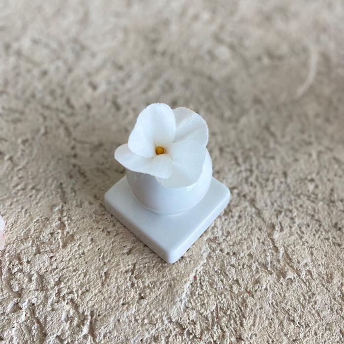 Edible Flowers Dekorasi Cake Wafer Paper Flowers Hydrangea Filler - White Ivory
