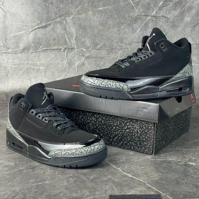 Air Jordan 4 Retro Black Cat