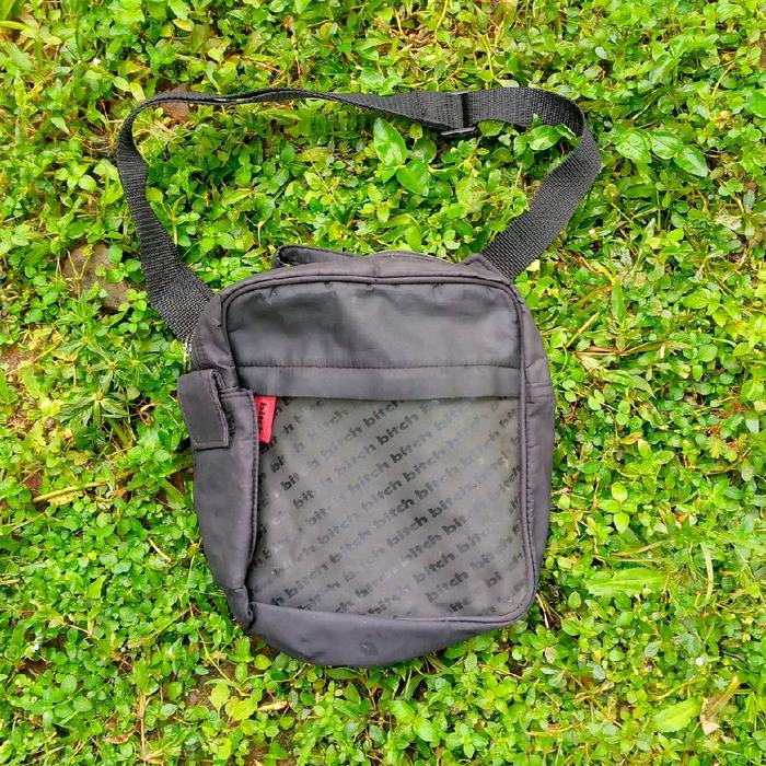 Tas Mini Slingbag Bitch Skateboard