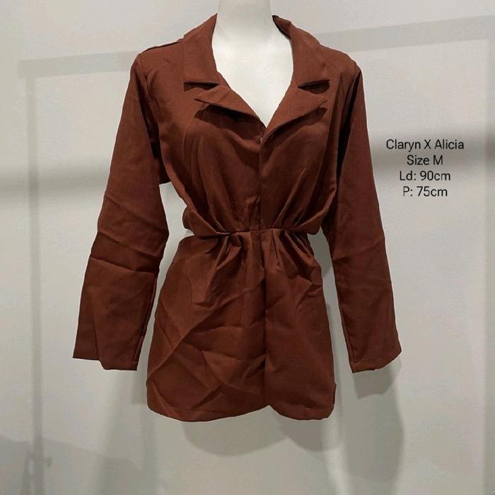 Top Atasan Annaliese Blazer - Claryn x Alicia Yudos