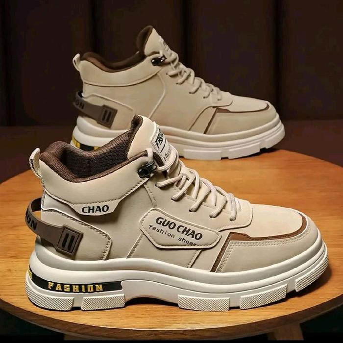 Guo Chao S669 Sepatu Sneakers Pria dengan Desain Fashionable dan Nyaman untuk Aktivitas Sehari-hari