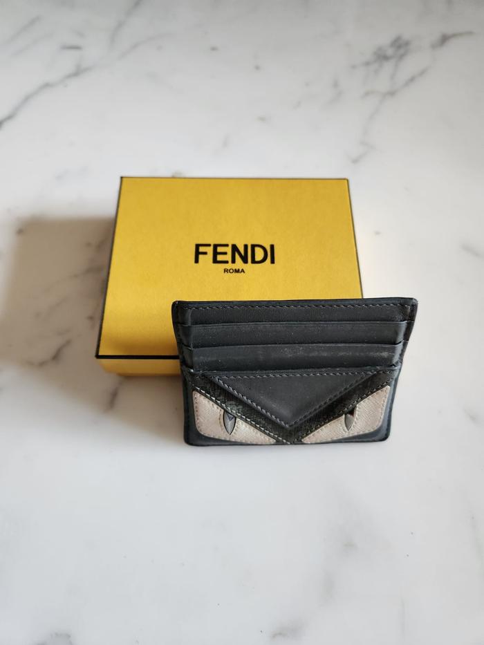 Fendi Card Holder Leather Monster Eyes Original – Dompet Kartu untuk Pria dan Wanita