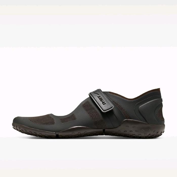 Sepatu Skims Rift Mesh Black