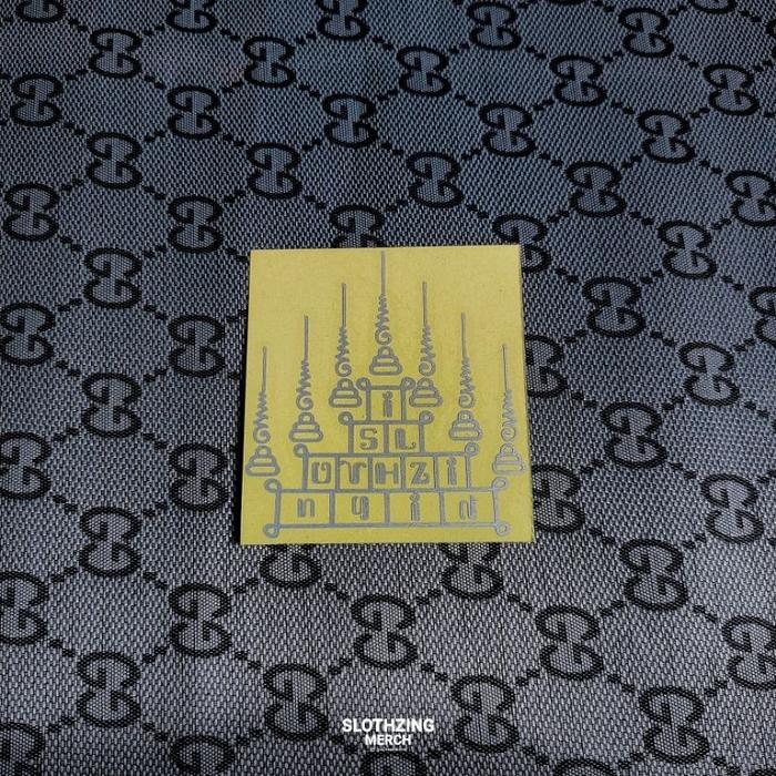 STICKER SLOTHZING INDONESIA UNIVERSAL - PIRAMID 7 PUTIH