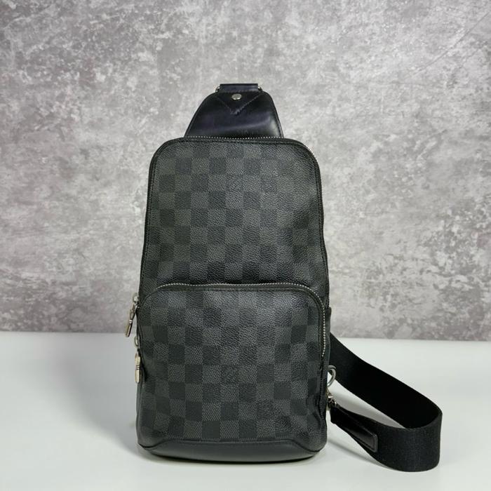 Louis Vuitton Damier Avenue Sling Bag