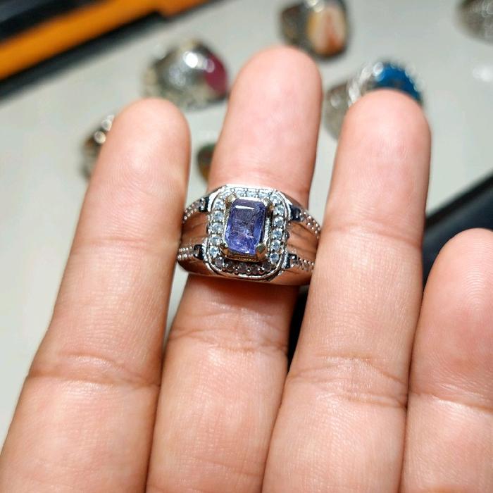 Batu permata batu cicin tanzanit batu permata natural