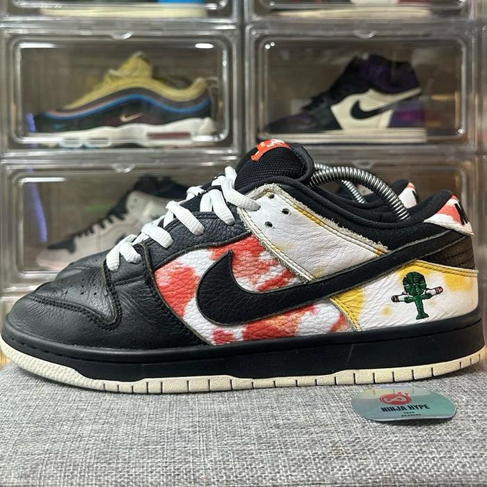 SB DUNK LOW RAYGUN TIE DYE RAYGUN BLACK , SB DUNK LOW RAYGUN BLACK , SB DUNK LOW , SB DUNK , SEPATU 