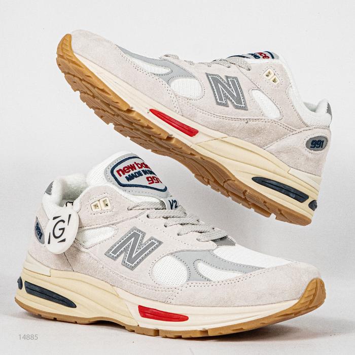 Sepatu New Balance NB 991V2 Vintage Made in England Sneakers Authentic