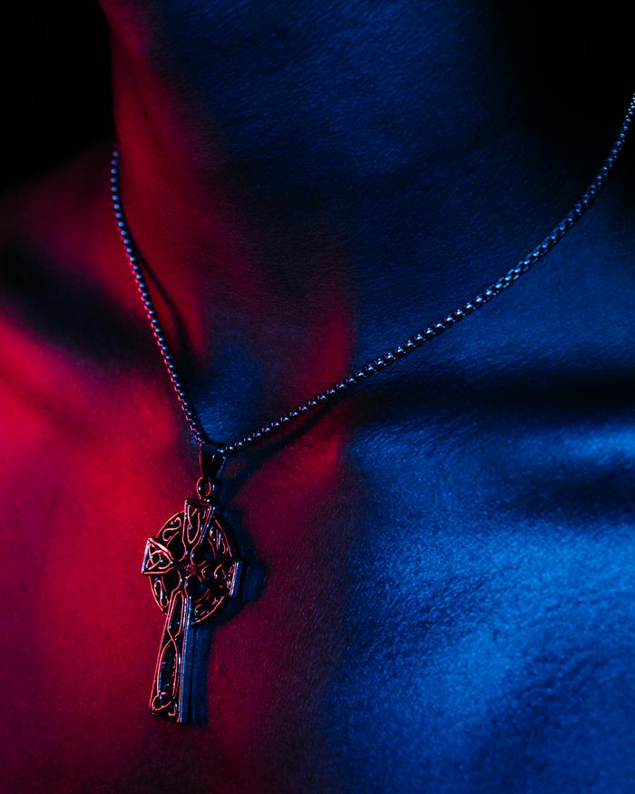FOURCJEWELRY Hits kalung salib celtic asli titanium keren besar