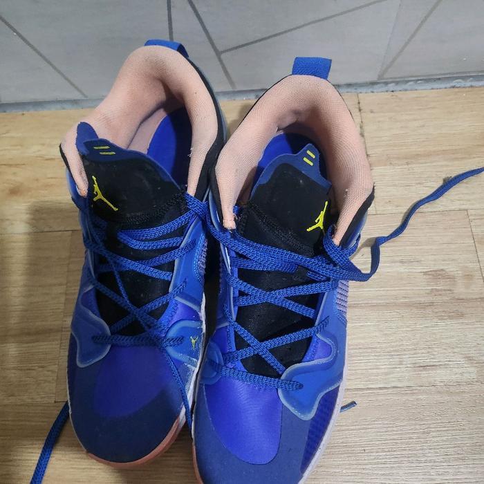 Sepatu Basket Nike Sepaket Size 45 Shoes Sneakers Olahraga Pria