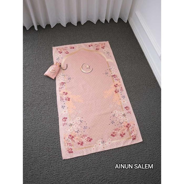 Sajadah travel habibie ainun sejadah traveling souvenir haji umroh ready stok ukuran jumbo 60 x 105 