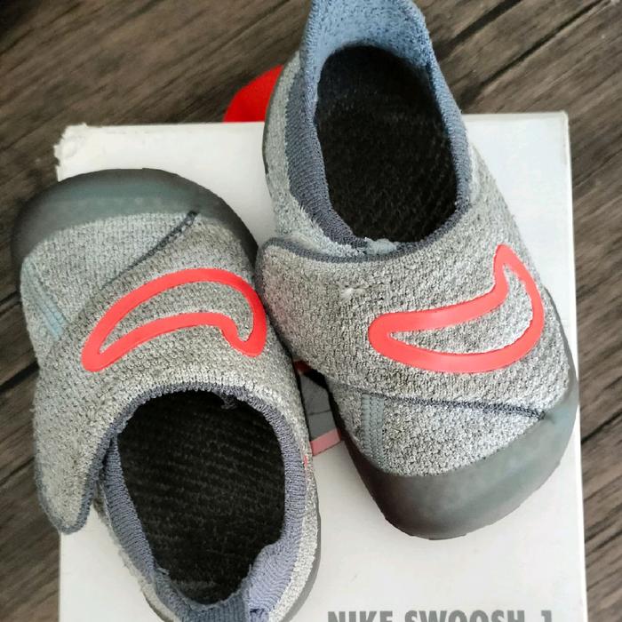 Nike Swoosh 1 Preloved Good Condition