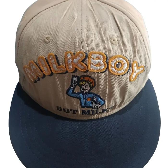 Milkboy Topi Baseball dengan Desain "Got Milk" dan Logo Karakter