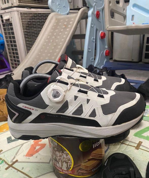 Sepatu prospecs harian trailrun size 41 sistem boa