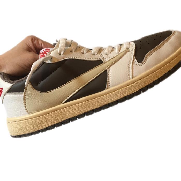 Nik* AJ1 Travis Scott size 44