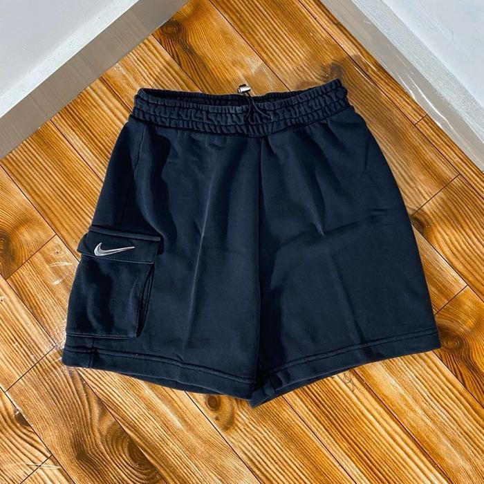 CELANA PENDEK NIKE HITAM SECOND