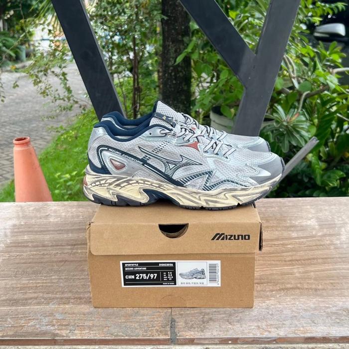 Mizuno Adventure Silver Mongolia