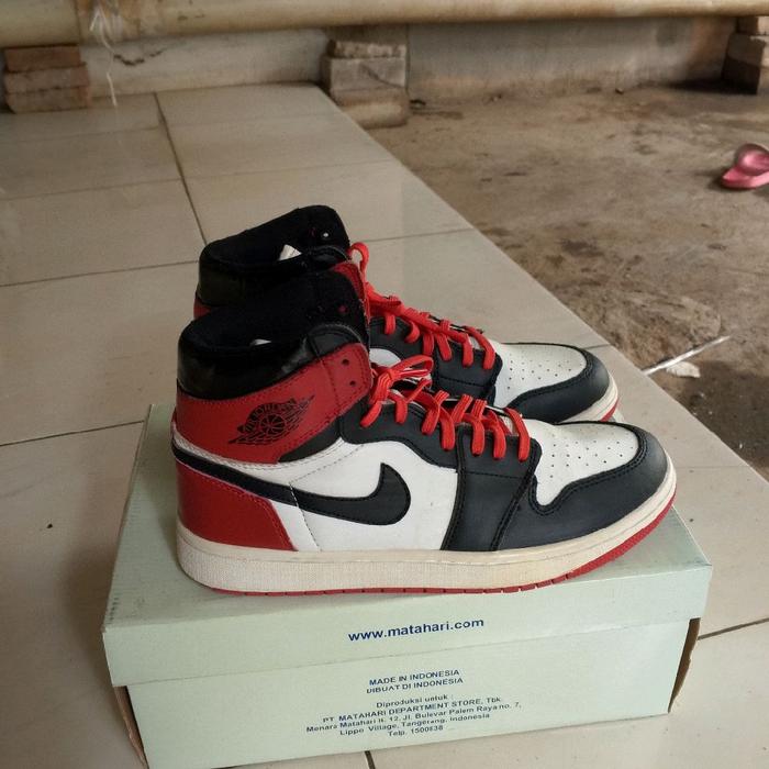 sepatu second branded nik€ air jordan 1 retro high black toe versity red size 43 original